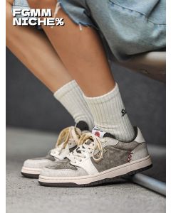 Embroidered Skate Shoes Floral Sneakers Canvas Skateboarding Shoes Handcrafted - Khaki - Size 10(AU10/EU43)