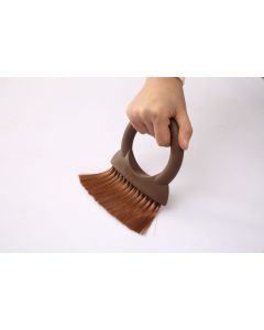 The  Mini Table Dustpan and Brush, Clean Crumbs and Dirt of Tablecloths, Desks and Dining Room Tables, Comfortable Handle,  Table Accessories (Coffee)