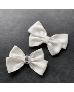 4Pcs Bow Shoe Clips Removable Shoe Buckles Decorative Shoes Accessories for Women Wedding party（white, not including the shoes）