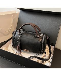Vintage Tote Bag: Spacious multi-pocket design with tassel and metal accents, supports multiple carrying methods, combining practicality and style..light brown