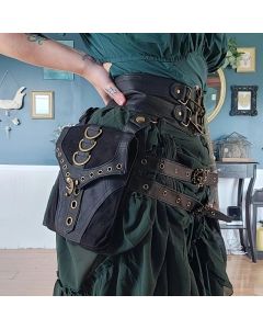 Steampunk PU Leather Waist Bag: Adjustable Waist Size with Rivet Detailing, Versatile as a Retro Leg Bag or Belt, Unisex for Motorcycle Riding and Stylish Outfits