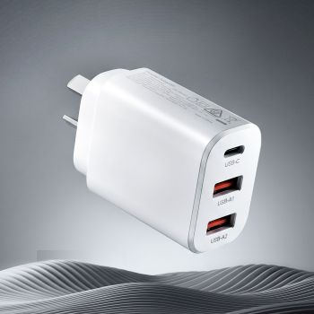 Devanti USB C Charger 30W Fast Charger 3 Port PD Charging Block White