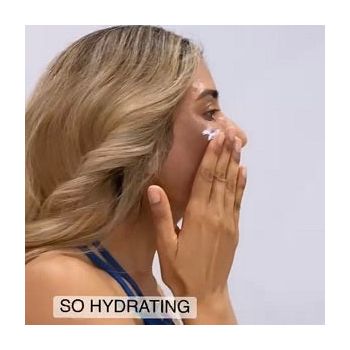 Brightening Sunscreen | SPF 50+ | PA+++ | No White Cast | Nourishing