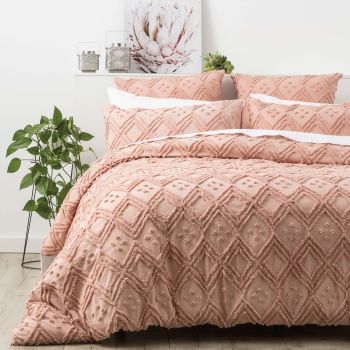 Medallion Cotton Vintage Washed Tufted Blush Quilt Cover Set by Park Avenue