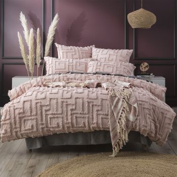 Riley Vintage Washed Cotton Chenille Tufted Blush Quilt Cover Set by Renee Taylor