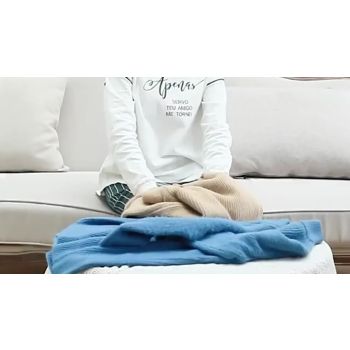 White Black Electric Clothes Lint Remover with USB-C Charging