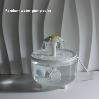 Large capacity cat water fountain, USB low voltage powered automatic pet water feeder, suitable for a variety of pets, safer