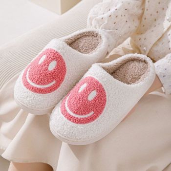 Pink Smiley Face Slippers for Women, Cute Emoji Design with Non-Slip TPR Rubber Sole, Soft Faux Fur Thick Fleece Lining for Warmth Size 38-39