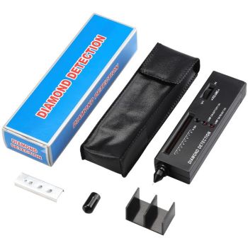 Diamond Tester Pen – Portable Jewelry Diamond Testers for Real and Fake Gemstones – Professional Gemstone Detector Tool with LED Light, Audible Signal & Battery Operated Design for Accurate Testing