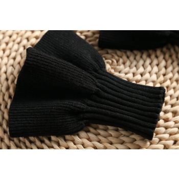Two pairs Knitted yarn cuffs for autumn and winter, warm accessories,  elastic base, decorative fake sleeves(black）