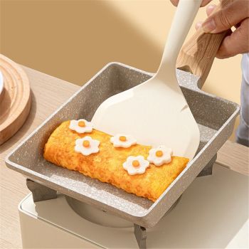 2 pack Spatula，Nonstick Pancake Shovel，Silicone Omelette Spatulas for Egg, Cookie, Omelette, Fish, Burgers (White)