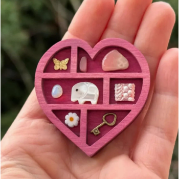 2.6 Inch Mini Pink Heart Shape Rock Specimen Storage Box Crystal Mineral Display Case Gemstone Rock Organizer Holder