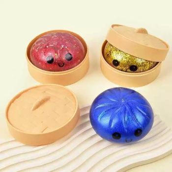 Simulated Smiley Steamed Bun Squishy Toy, Cute Stress Relief Plaything, Soft Slow-Rebound Texture, Adorable Desktop Decor（Red pinch）