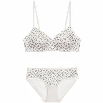 Seamless Women's Invisible Jelly Gel Fixed Cup Small Chest Gathering Soft Support Sexy Deep V Wireless Bra Set - White - M