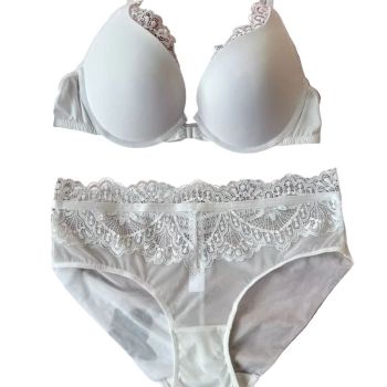 Sexy Women's Underwear Front Closure Backless Small Chest Gathering Bra Anti-Sagging Plus Size Lace Set - White - M