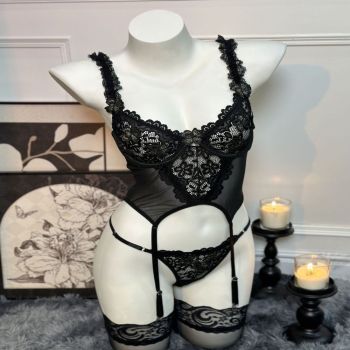 House Of Dasein Floral Embroidery Lingerie Set With Lace Splicing Transparent Gathered Bra Three Piece - Black + Silk Stockings - S