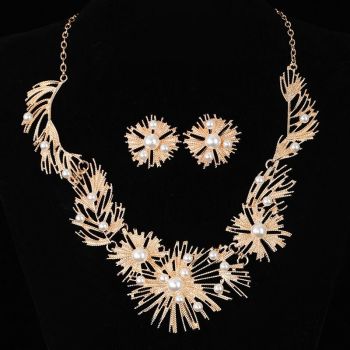 Affordable Luxury Vintage Firework Feather and Faux Pearl Necklace and Earring Set, Accessories for Bridal and Evening Gowns