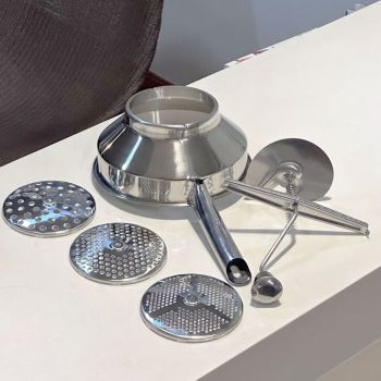 Stainless Steel Manual Food Mill with 3 Discs, Potato Fruit Vegetable Puree Masher