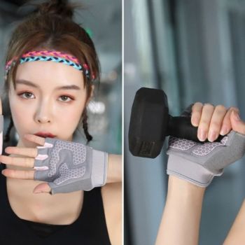 Blue - Size L - Silicone Anti-Slip Half-Finger Workout Gloves, Breathable Shock-Absorbing Gym Gloves for Cycling, One Pair, Unisex