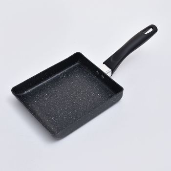 Mini Frying Pan Black Household Portable Japanese Style Egg Frying Pan Rectangular Mini Omelet Pan 13x18cm