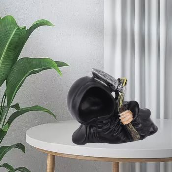 Grim Reaper Sculpture Resin Gothic Desktop Statue Figurine Decoration with Sickle for Halloween Party Lie Down