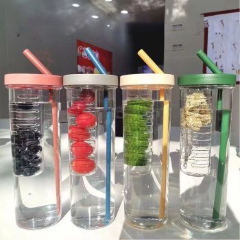 700ml Straw Cup Transparent Plastic Water Bottle with Straw Portable Juice Cup Drinking Bottle Pink