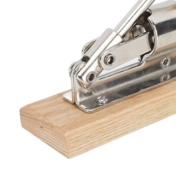 Nut Opener Comfortable Handle Mechanical Desktop Manual Whole Grain Peeling Walnut Clip Opener Cracker