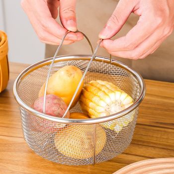 Mesh Steaming Basket Stainless Steel Comfortable Handles Heat Resistant Steaming Basket for Cooking Kitchen 18x18cm
