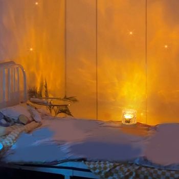 Water Ripple Night Light 360 Degree Dynamic Romantic LED Atmosphere Table Lamp for Living Room Bedroom Homochromy Plugged in and Not Rotating