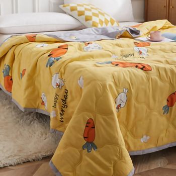 Summer Air Conditioner Quilt Machine Washable Soft Breathable Portable Air Conditioner Blanket Summer Comforter Happy Radish 180x200cm