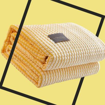 Air Conditioner Quilt Double Sided Soft Comfortable Cat Feeling Cut Flowers Portable Summer Cool Blanket for Office Sofa lemon Yellow 180x200cm/70.9x78.7in