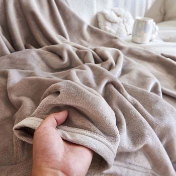 Mianyu Coral Velvet Blanket Solid Color 100X120CM Khakis 120x 200cm + cardboard ribbon