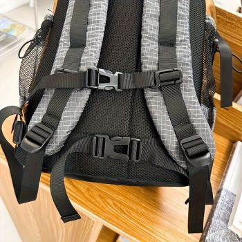 Travel Backpack Four Colors Spacious Compartments Durable Material Comfortable - Black - Size L