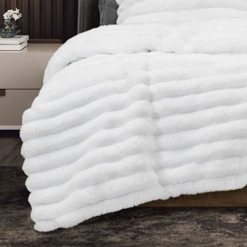 Ardor Jax White Chunky Faux Fur Quilt Cover Set Queen