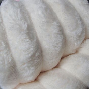 Harper Supremely Soft Fleece Extra Large Throw / Single Sized Blanket 200 x 150 cm Ivory