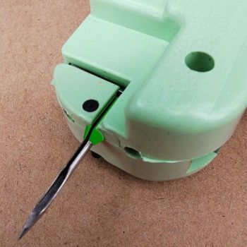 Clothes Garment Price Label Tagging Tool with 1000 Glue Needles and 5 Needles