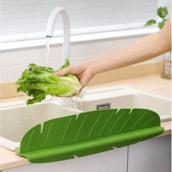 Kitchen Water Baffle Sink Splash Guard Household Waterproof Partition - White