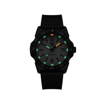 Luminox Women's Black Rubber Watch - One Size