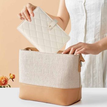 Black Elegant Quilted Travel Jewelry Organizer Binder - Portable Loose-Leaf Storage Book with Clear Zipper Pockets for Earrings, Necklaces, Rings