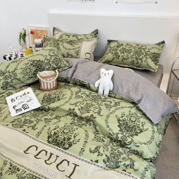Green Floral 4-Piece Bedding Set - Soft and Lovely Bed Sheets (Quilt 150x200cm, Flat Sheet 200x230cm, Pillowcase 48x47cm)