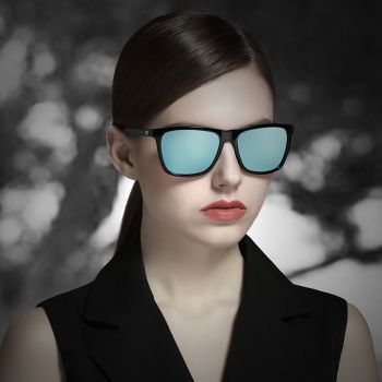 Black Frame + Black Temples + Photochromic Blue Lenses Unisex Aluminum-Magnesium Square Polarized Sunglasses - Stylish UV-Protective Driving Glasses with Case