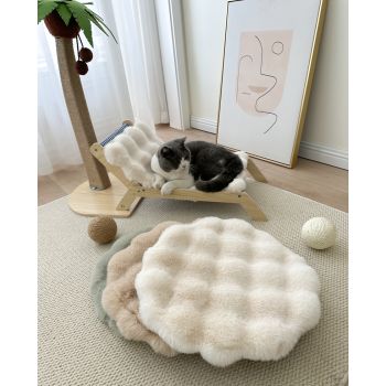 Beige Plush Round Cat Mat - Soft Faux Fur Sleeping Pad (40cm Diameter)