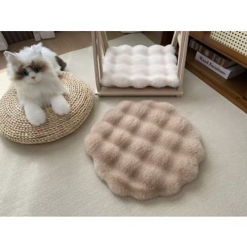 Milk tea color Plush Round Cat Mat - Soft Faux Fur Sleeping Pad (40cm Diameter)