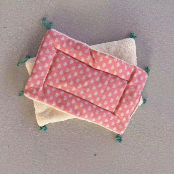 Cat Cage Platform Mat - Pink heart pattern (40x60cm)