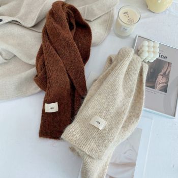 Green Cozy Knit Scarf - Soft Wool-Blend Winter Neck Wrap, Warm and Stylish
