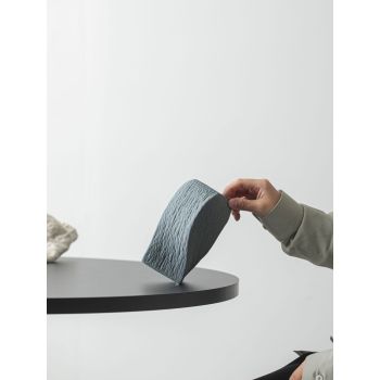 Grey Abstract Twisted Ceramic Vase - Artistic Minimalist Flower Holder for Home Decor (20x10x10cm)