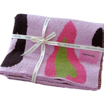 Pink Luxurious Chunky Knit Throw Blanket - Cozy & Thick Sofa Accent - 136 x 130cm (920g)