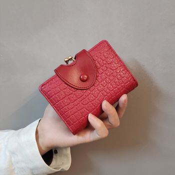 Red Elegant Croc Embossed Womens Wallet - Short PU Leather Bifold with Removable Kisslock Coin Purse & Card Holder
