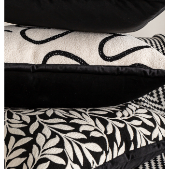 Umbrella Pattern Elegant Two-Piece INS-Style Jacquard Pillow Covers - Black & White Sofa Decor