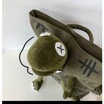Khaki 3D Frog Graffiti Canvas Backpack Large Capacity 37x40cm School Bag for Students and Uni Students - Creative Aesthetic Rucksack